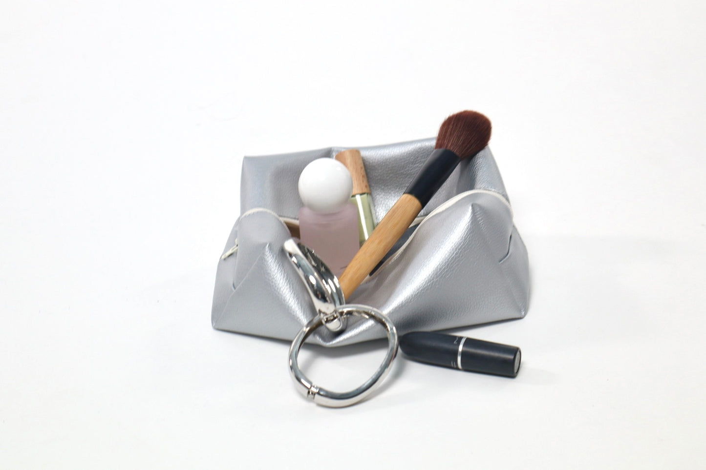Plata makeup bag